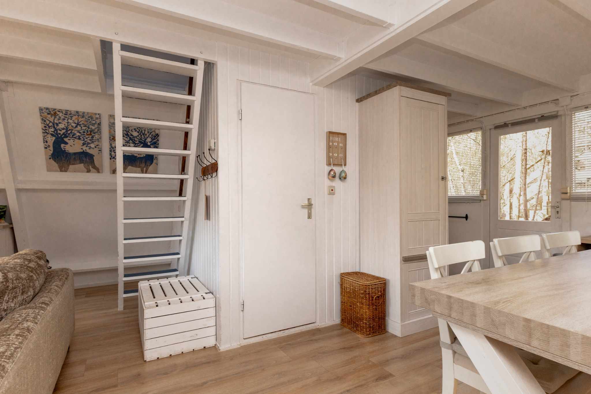 interieur met stoel